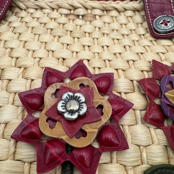 Elka Accessories Shoulder Bag - Picture 8 of 11